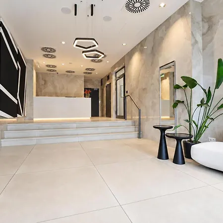 Apartmán Lam Oak - Ac - Free Parking - Balcony Bratislava