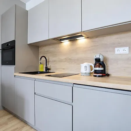 Apartmán Lam Oak - Ac - Free Parking - Balcony Bratislava