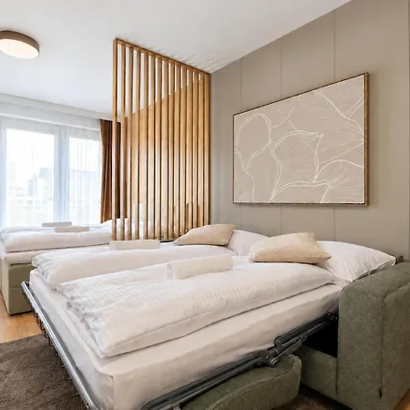 Lam Oak - Ac - Free Parking - Balcony * Bratislava