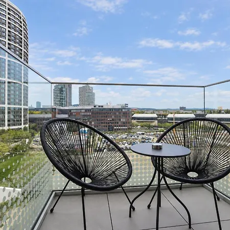 Lam Oak - Ac - Free Parking - Balcony Apartmán Bratislava